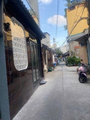 cần bán gấp nhà tân hòa đông f14, q6 37m , nhà mới đẹp, tặng full nội thất giá 5,3 tỷ, thương lượng