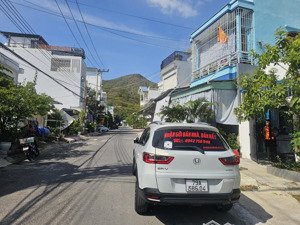 bán nhà mới, đẹp, góc 2 mặt đường nguyễn địa lô, hòn xện, vĩnh hòa, nha trang, khánh hòa.