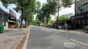 lô đất diện tịch đẹp 10x30 150m2 có bán 5m tại phú tân, thủ dầu một, bình dương