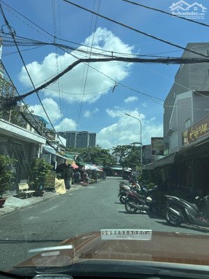 bán nhà mặt tiền đường số - lý phục man, quận 7 ,79m2 giá chỉ 9,3 tỷ.