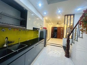 bán nhà thanh am, 35m,3 ngủ,gần đường 13.5m, chỉ 5xty