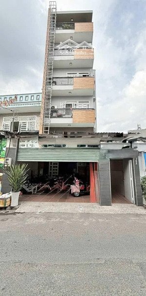 hẻm xe hơi tránh 7m gần emart 2 tối ưu chdv hơn 1 tỷ/năm thang máy + pccc + lối thoát hiểm