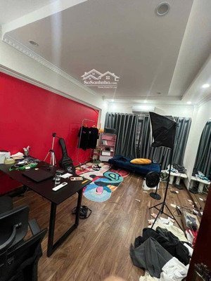 ngọc lâm. 5 tầng .chỉ 12 triêu / thg cho thuê nguyên căn .cực đẹp.full nội thất .vào ở ngay