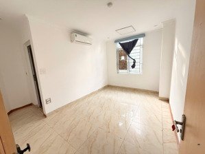 cho thuê nhà 7 tầng phố nguyễn khang có thang máy