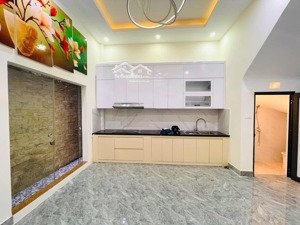 ảnh thật
nhà thật
trung tâm thanh xuân nhà đẹp ở ngay dt: 65m x 4t, nhỉnh 15 tỷ