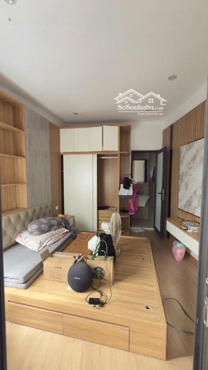 bán nhà đống đa ngõ nông gần phố sh quay đầu lô góc 3 tầng khung cột sổ đỏ riêng