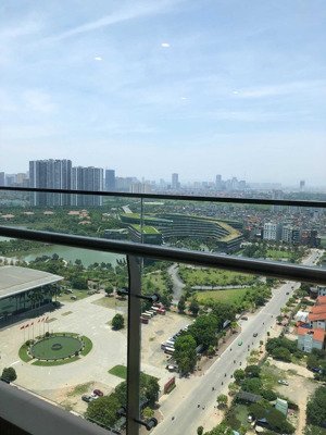 nhà mình bán căn hộ 66m2 cửa tây bắc, ban công đông nam, full đồ, cc vinhomes westpoint. giá 6,9 tỷ