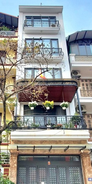***nguyễn khánh toàn 14.x tỷ 55m2 - chỉ 20m ra mặt phố - phân lô 2 thoáng nhà mới