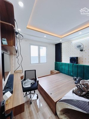 bán nhà về quê bán nhà 183/ tôn thất thuyết q4. 5t, 5pn, mt 4m, 50m2. 6 tỷ tròn có thương lượng