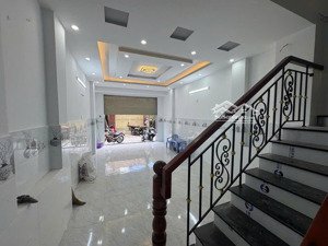 * tân phú. trần thủ độ. 3 tầng, 60,2 m2. 4 x15, nở hậu, 6.x tỏi.