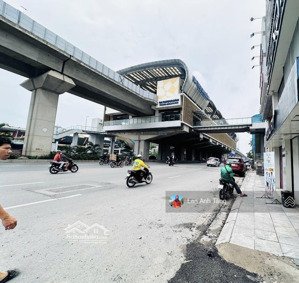 mặt phố cầu giấy - 2 mặt tiền - dòng tiền ổn định 61tr/th - nhà 5 tầng đẹp.