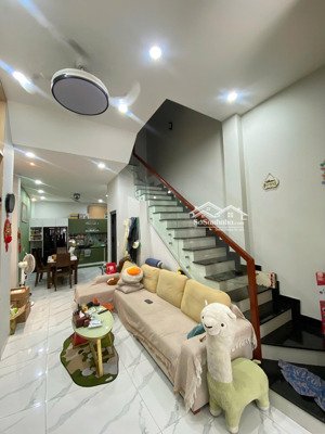 nhà mới 3.5 tấm hồng bàng (4x13)m [hẻm xe tải thông - gần công viên]