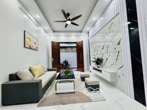 bán nhà ngõ 205 xuân đỉnh- thông ngoại giao đoàn- ô tô đến cổng- 5 tầng- 7.5 tỷ