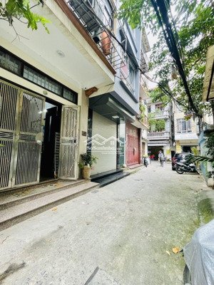 bán nhà phố trường chinh diện tích 66m- ô tô vào nhà- mặt ngõ kinh doanh- giá 14 tỷ