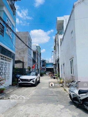 nhà 2 tầng - ôtô đỗ cửa - về ở ngay - 3,x tỷ