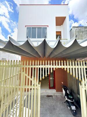 Bán nhà cách mặt tiền hồ búng xáng 10 mét