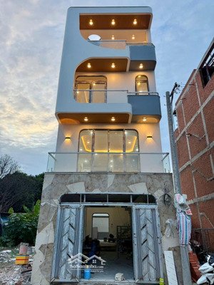 bán nhà bà điểm 5x17m gần chợ đầu mối