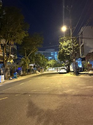 cần bán lô góc mt phùng hưng - phú xuân 2, hoà minh với giá đầu tư