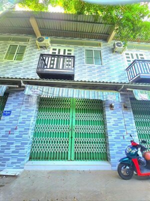 Bán 3 căn minihouse mặt tiền Hẻm 9 Trần Chiên. Cách đại học tây Đô 500m