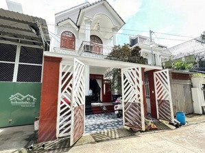 cho thuê nhà mái thái 4pn cạnh kdc hiệp thành 1