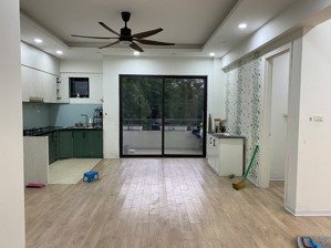 cho thuê căn chung cư 116 m2 thang máy, 3 ngủ, 2 vệ sinh, đô thị việt hưng, long biên, 10 triệu/th