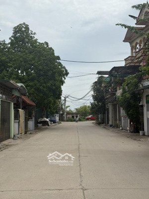 chỉ 3 tỷ-hàng hiếm thanh trì- nhà đẹp 3 tầng dân xây sổ đỏ full thổ cư gần cầu ngọc hồi đường 3.5