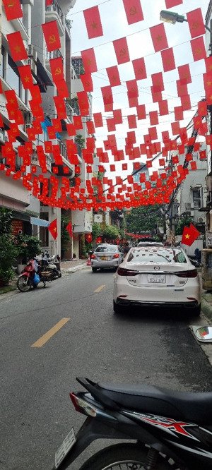 ngô tất tố-đống đa-5 tầng thang máy- 6 ngủ-lô góc 2 thoáng-ôtô tránh -45m2 - 5 tầng - 3,5m - 15 tỷ