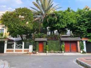 chính chủ cần bán biệt thự vip kđt mỹ đình 2 - view công viên - dt 200m2 - lh 