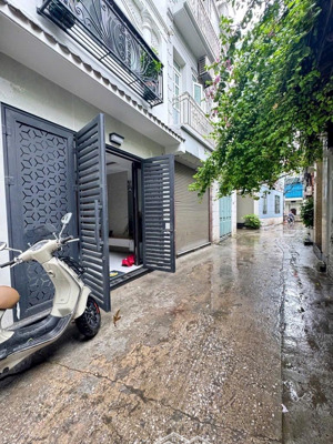 bán nhà riêng tại bồ đề, 10 tỷ, 35m2, 4 tầng, 3pn, 3wc, giá tốt, uy tín