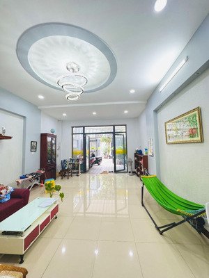 nhà hẻm 8m lê đức thọ - 30m ra bờ kênh tham lương - 94m2 ngang 5m - nhà mới vào ở ngay