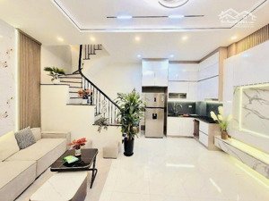 thanh lý nhà đẹp - trương định - 40m2 - 5 tầng - ngõ oto đỗ ngày đêm - full nội thất - nhỉnh 7 tỷ