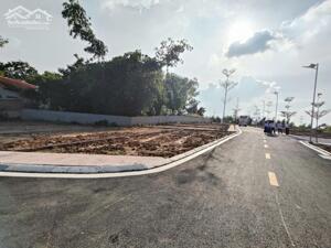 CẦN BÁN LÔ GÓC 2 MẶT TIỀN SÁT KDL VƯỜN VUA THANH THUY - PHÚ THỌ