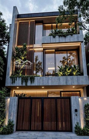 cần bán nhà mặt tiền kinh doanh 3 tầng 3 mê nguyễn tri phương, thanh khê, vị trí vàng