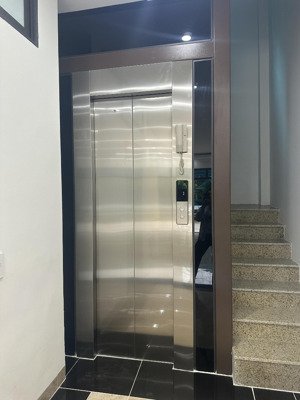 chính chủ cho thuê nhà riêng 5 tầng khép kín cả nhà hoặc ở tách riêng từng phòng