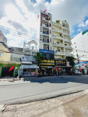 nhà mặt tiền phạm văn bạch, p.15, tân bình, dt: 5x18m giá 14 tỷ