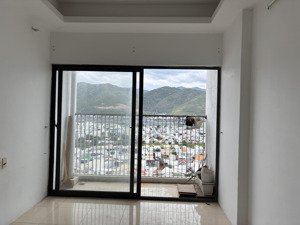 bán căn hộ ph view sông tầng cao đẹp chỉ 1.66tỷ