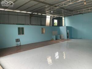 Cho thuê kho xưởng sd 240m2 ngã tư Ga, Ql1A Quận 12