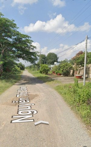 bán nhanh lô đất mặt tiền đường nhựa.- sổ hồng sẵn- thổ cư- thanh an .