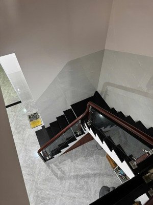 chính chủ gởi bán căn nhà 1 trệt 1 lầu . p. phước hiệp trung tâm bà rịa. tphcm xem nhà 