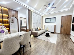 về ở ngay, căn hộ 3pn ct2 bắc linh đàm- có hầm ô tô- full nội thất cao cấp!