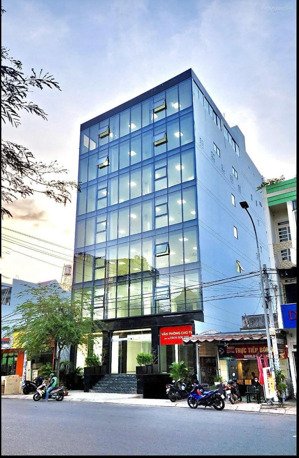 bán gấp! tòa nhà vp dòng tiền 5%/năm dt (15mx30m) mặt tiền đường vip phạm văn bạch, quận tân bình