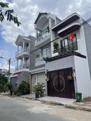 bưng ông thoàn - 86.6m2 - chỉ 4.999 tỷ