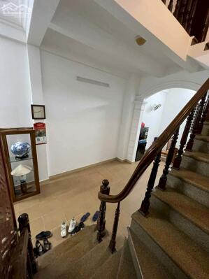 CẦN BÁN NHÀ HOÀNG CẦU ĐỐNG ĐA 50m2, 4 TẦNG MẶT TIỀN 4,2m GIÁ 17.8 TỶ