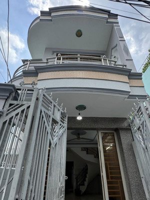 cơ hội sở hữu ngay nhà đỗ tấn phong - phú nhuận dt 46m2 giá 1 tỷ 990 - 1 trệt 1 lầu, sổ hồng riêng