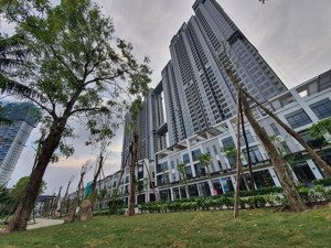 bán căn hộ 68m2 , 2 ngủ - chung cư sky oasis , kđt ecopark - đủ nội thất - giá 4 tỷ 3 bao sổ