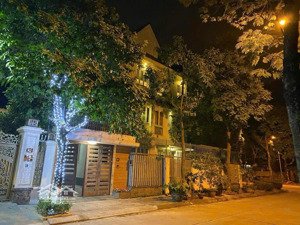 trần thái tông bán biệt thự sân vườn khu vip hiếm nhà bán dt400m2 4 tầng 175 tỷ chủ nhà bán kín