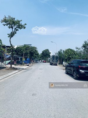 sài đồng hiếm có nhà lô góc 47m, 3 tầng view hồ 50m chỉ 6.75 tỷ