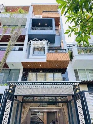 giảm lấy lộc bán nhà trần quý khoách p. tân định q1 gần chợ tân định, giá 4tỷ450 dt 67,2m2(4,2x16m)