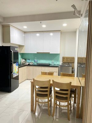 cho thuê căn hộ charm city 55m2 2pn 1wc có 3 máy lạnh và full nội thất, view thoáng tầng trung vừa