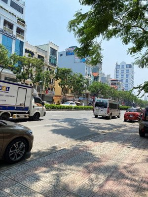 bán đất tặng nhà - nguyễn văn cừ long biên